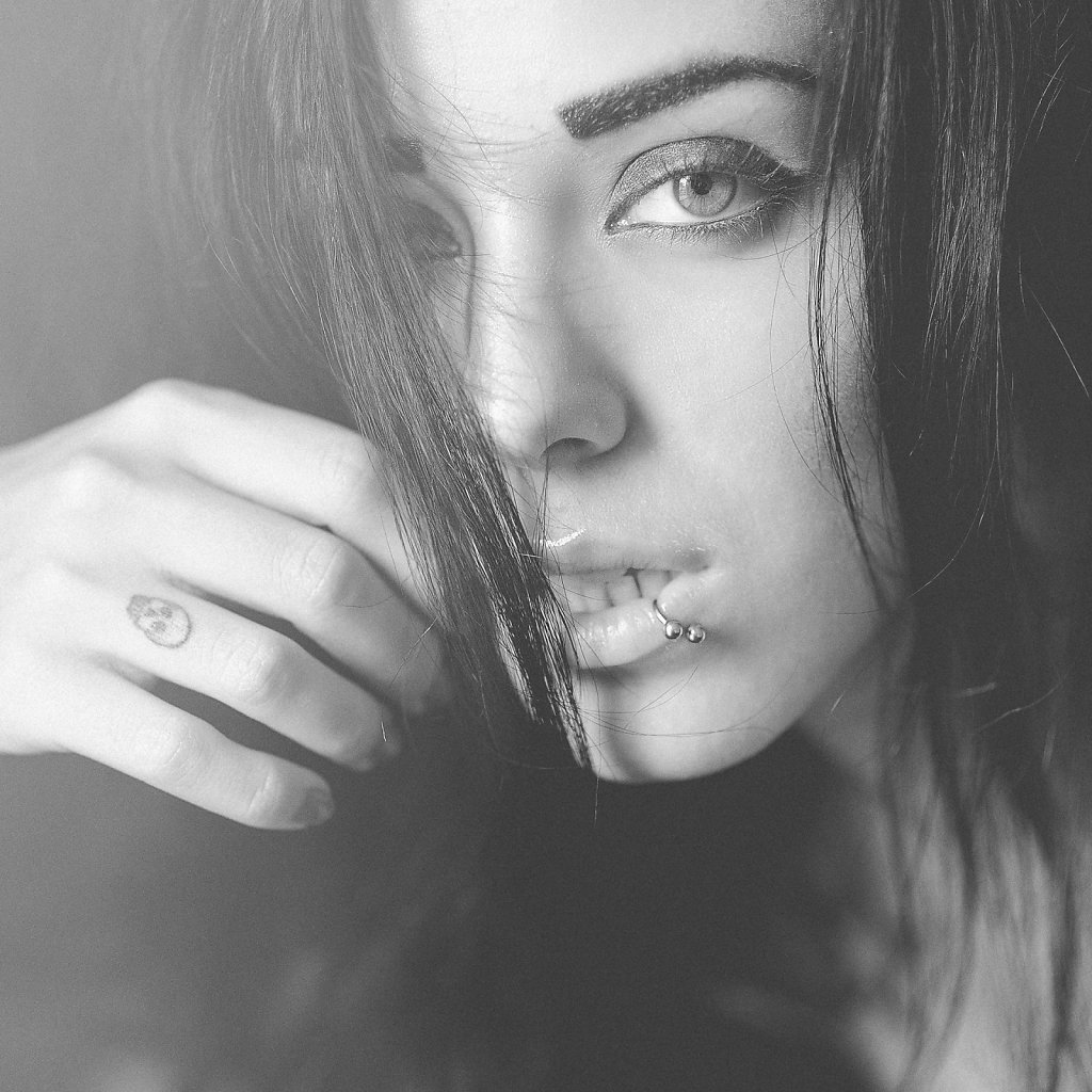 Michele-Della-Guardia-Photographer-Violet-5.jpg